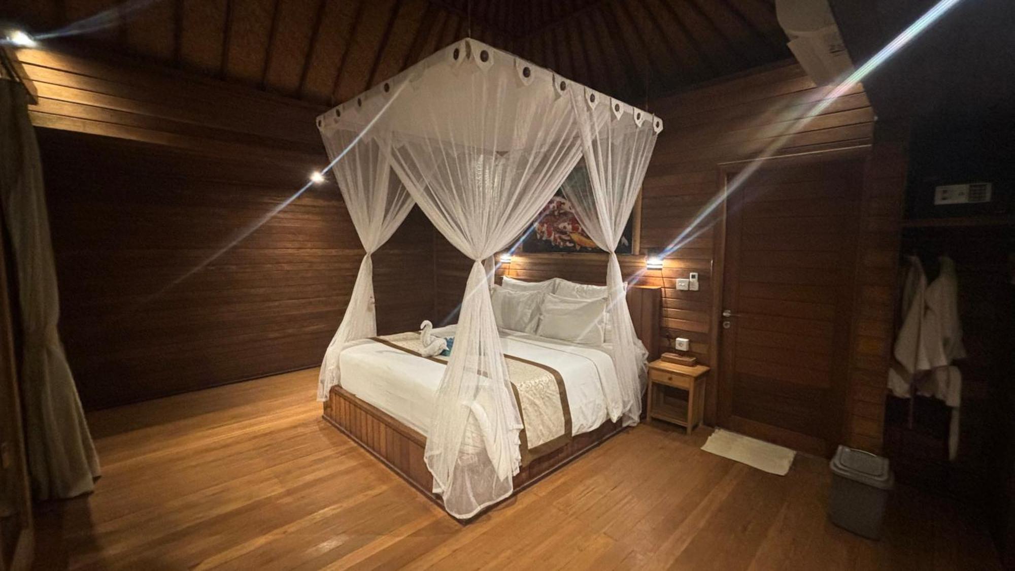 Gedong Nusa Huts Nusa Lembongan Exterior photo